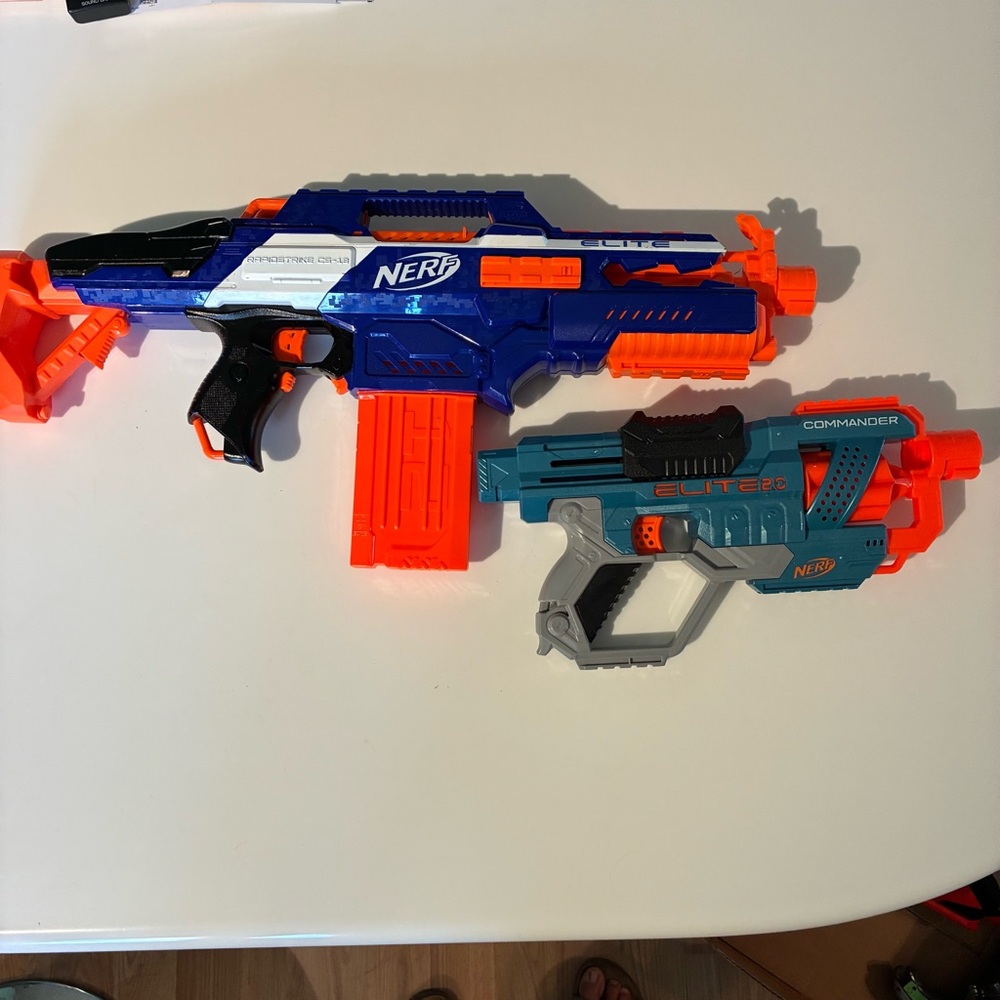 NERF gun toy lot of 2 including ELITE Radidstrike CS-18 & ELITE 2.0 Commander